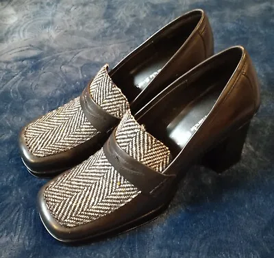 $15 • Buy Amanda Smith 6M Madison Loafer Style Platform Shoes