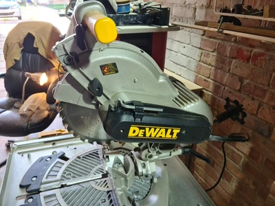 £255 • Buy Dewalt Dw 743 DW743N-LX250MM COMBINATION SAW 