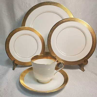 Mikasa HARROW Bone China - 5 Piece Place Setting - MINT CONDITION  • $45