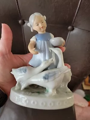$0.99 • Buy Gerold Porzellan Bavaria   Girl Feeds Geese   Mint