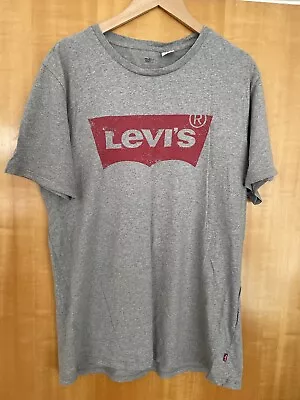 Mens Levis Grey T-shirt Size M • £4.99