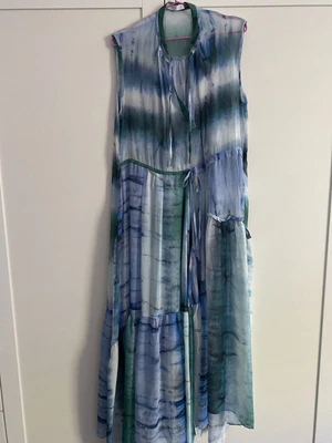 $10 • Buy MNG Premium Size S Blue & Green Dress