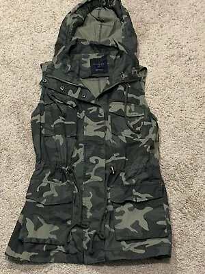 Active USA Womens Vest Sz Small Camo Pockets Hooded Drawstring Waist Sleeveles • $16.99