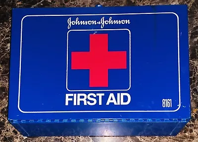 Vintage Wall Mount Johnson & Johnson First Aid Kit Metal Box 8161 Excellent • $19.99