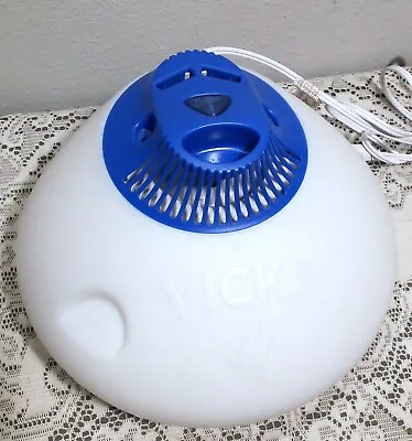 Vicks Warm Steam Vaporizer Tabletop Humidifier 1.5 Gallon Tank White And Blue  • $10.99