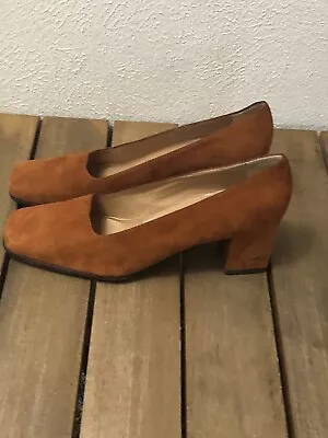 VICINI Vintage Suede  Leather Heels Pumps 39.5 EU 9.5 US • $49