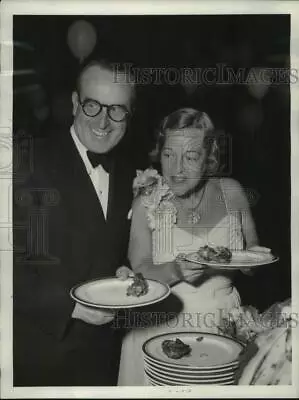1951 Press Photo Actor Harold Lloyd And Wife Mildred At Hollywood Party • $29.88
