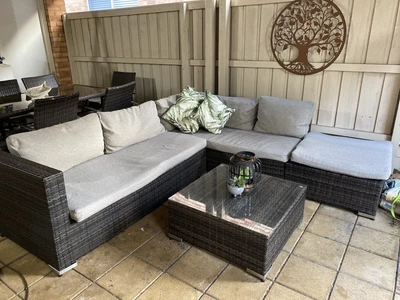 $1000 • Buy Outdoor Wicker Lounge & Dining Setting