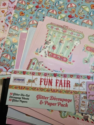 Fun Fair 10 Glitter Decoupage & 10 Paper Pack Trimcraft Dogs Animals  • £2.50
