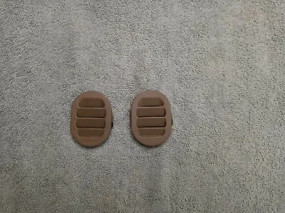 95-03 Chevy Gmc S10 Truck Side Dash Door Window Defrost Vents TAN Pair Set Of 2 • $27