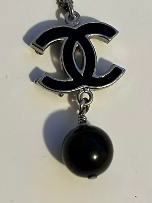 CHANEL Enamel CC Logo Pendant Necklace Black Pearl • $400