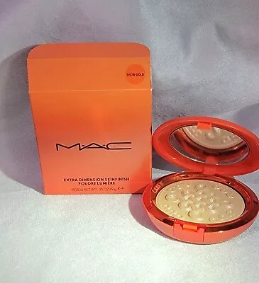 Mac New Year Shine Limited Edition Dimension Skinfinish Highlighter SHOW GOLD  • $20