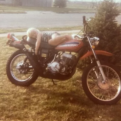 Suzuki Motorcycle 1970/80s Photo Snapshot Child Asleep On Bike • $7.99