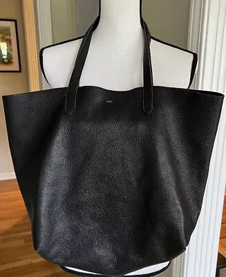 Cuyana Large Structured Leather Tote Black • $75