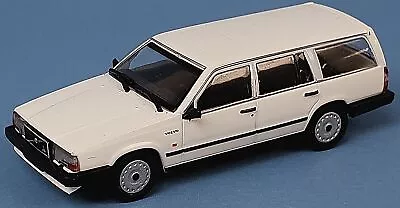 Minichamps NEW HO 1/87 Scale 1986 VOLVO 740 GL Station Wagon White Finish • $39.99