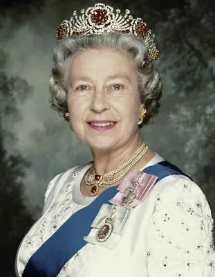  Queen Elizabeth Poster 260gsm Various Sizes • £3