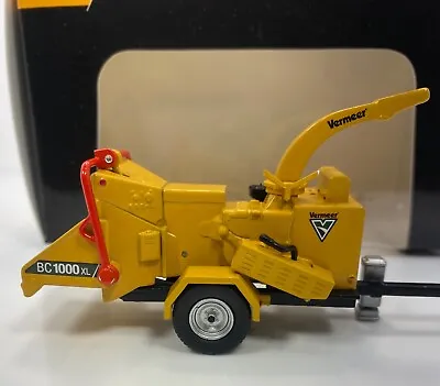 Spec Cast 1/50th Scale XL WOOD CHIPPER “VERMEER BC 1000 VERSION”Detailed • $59.99