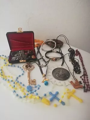 Lot Of Vintage & Modern Religious Catholic Jewelry Medal Cross Jewelry Lot • $10.99