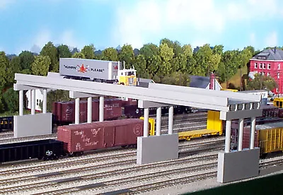 Rix Products 0163 N Scale Modern 150? Highway Overpass W/Piers • $36.95