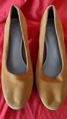 £20 • Buy Women's M&S Suede Shoes. Size 7.5 Mustard Colour. New