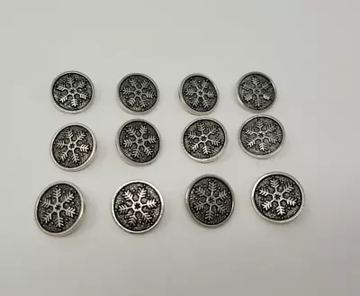 12 Pcs Snowflake Silver Molded Plastic Craft Sewing Shank Buttons 15mm Vintage • $9.99