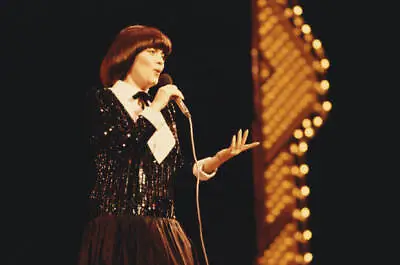 French Singer Mireille Mathieu Performs Live On Stage At The Royal - Old Photo 1 • $5.46