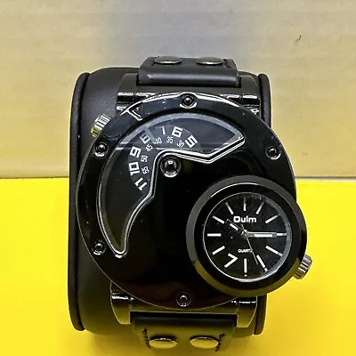 OULM Watch 9591 Dual Time Zone Dials Quartz Black Face With Black Dial • $20