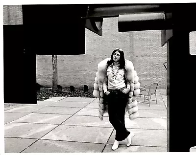 LG47 '73 Original Photo MISS USA BEAUTY PAGEANT MODEL AMANDA JONES CHIC FUR COAT • $20