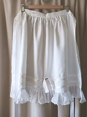 Vintage Apron Lace And Rosette Detail Off White Delicate Cottagecore Femenine  • $29