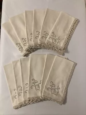 Vintage  Set Of 12 Embroidered Leaves Napkins W/ Crochet Edging Ivory • $49.99