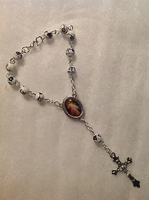 Decade Rosary With Flower Design White Ceramic Bead & Divine Mercy As Center. • $4.55