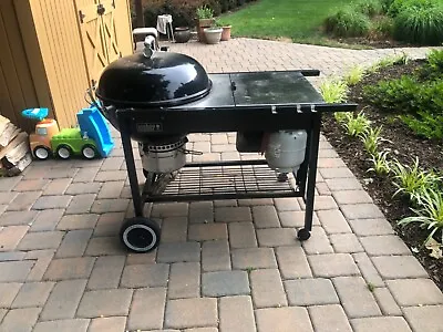 $375 • Buy    Weber Performance Grill Charcoal With Propane  starter Great Condition Infreq