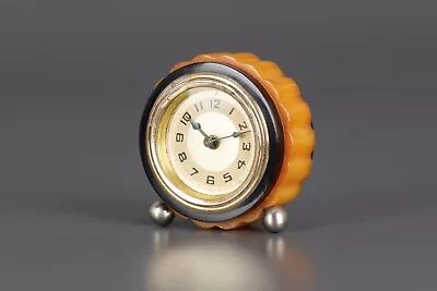 Vintage 1930s Bakelite Catalin Lux Small Desk Clock • $76