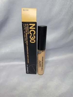 Mac Studio Fix 24-hour Smooth Wear Concealer Nc30 • $10