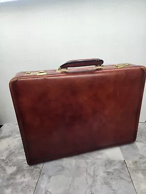 Fine Milled Leather Hard Briefcase 18x13 • $29.99