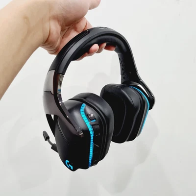 $75 • Buy Logitech G935 Wireless 7.1 Surround Sound Lightsync Gaming Headset