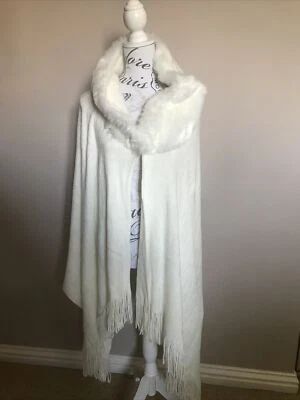 £10 • Buy Womens New Quiz Faux Fur Knitted Cape One Size