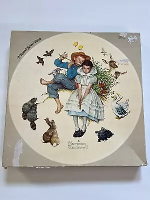 Vintage Eaton Norman Rockwell First Love Round 500+ Piece Puzzle 1980 • $49.97