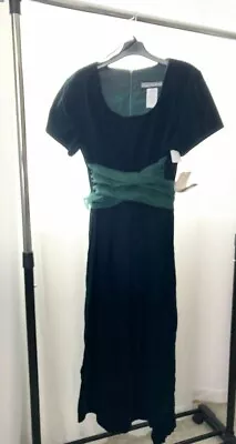 Vintage Deadstock Jessica Howard 60's Styled Green Velvet Dress Size 14 • $29.99