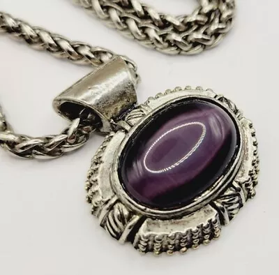 Vintage PURPLE CAT EYE Large Silver Tone Sliding Pendant Necklace 21 In • $16.20