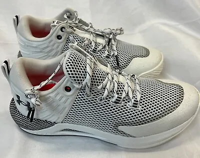 Under Armour Women HOVR Block City Volleyball Shoe White Size 9 AL-5 • $29