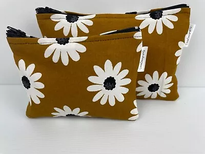 White Daisy On Caramel Makeup Pouch Coin Purse Handmade In Australia 2 Sizes • $9