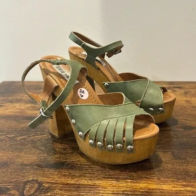 Steve Madden Beatree Bohemian Green Leather Platform Sandals Size 6 Women • $49