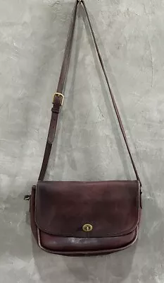 Vintage Coach Leather City Flap Shoulder Crossbody Bag  Turn Lock 0224-119 • $35