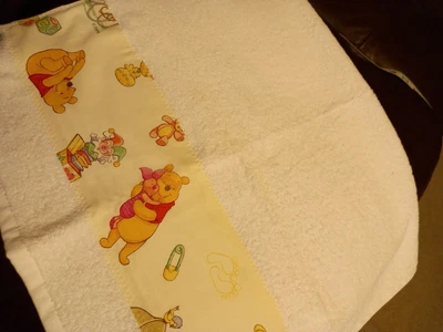 £8.99 • Buy White Decorated Hand Towel - WINNIE THE POOH COTTON TRIM. 82cm X 48cm 