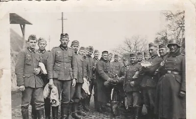 German War WW2 Group Soldier Photo With Bike And Zeltbahn - 2524 • £1.29