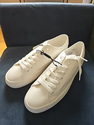 $30 • Buy Women's Zara White Shoes Size 10