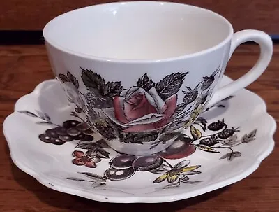 Vintage Meakin J&G Gainsborough Sol Ware Teacup/Saucer Set Roses Grapes England • $12