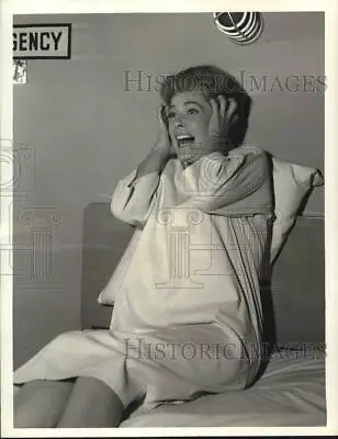 1962 Press Photo Actress Vera Miles On  The Eleventh Hour  - Hcp69844 • $17.99