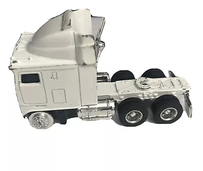 1/64 White/silver Kenworth K100e Die Cast Tractor • $53